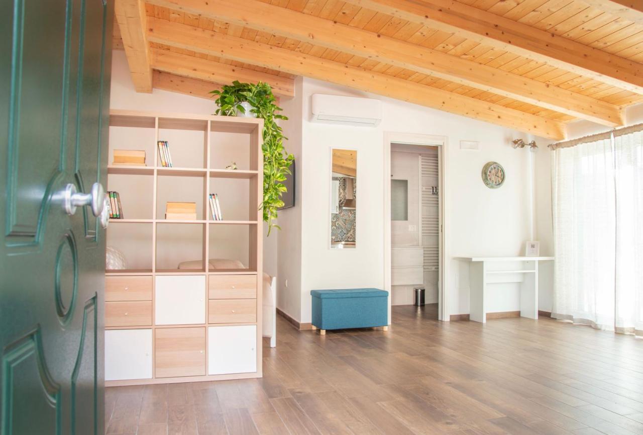 Dependance 6 Apartment Салерно Екстериор снимка